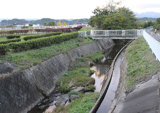 �Q�n���Êy�S�Êy���𗬂��O�r�̐�